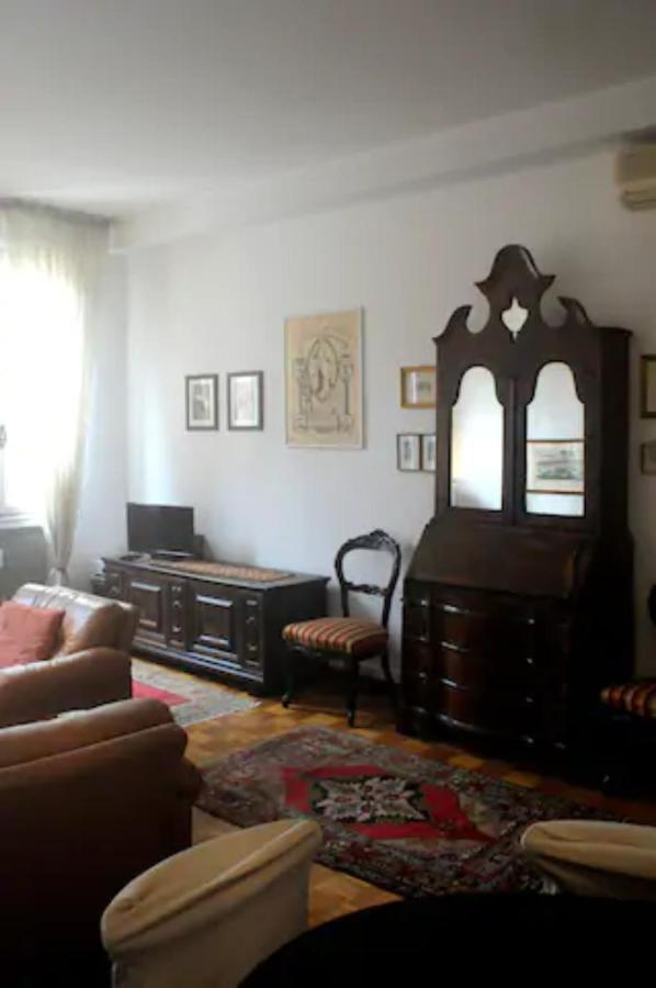 Charming Flat With Terrace Over The Canal Apartment Venice Luaran gambar