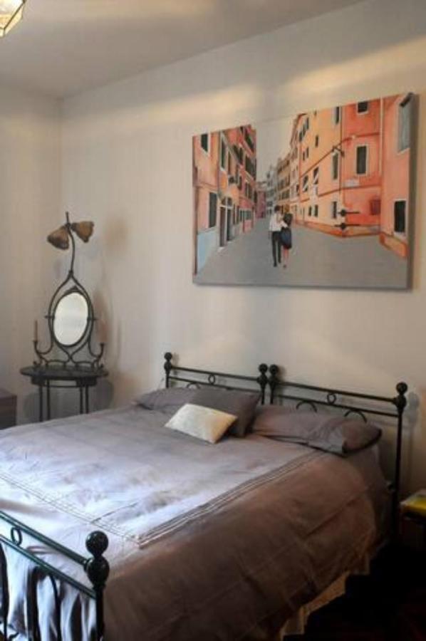 Charming Flat With Terrace Over The Canal Apartment Venice Luaran gambar