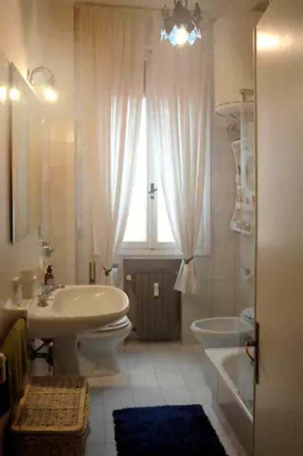 Charming Flat With Terrace Over The Canal Apartment Venice Luaran gambar