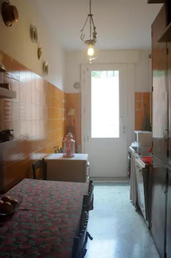 Charming Flat With Terrace Over The Canal Apartment Venice Luaran gambar